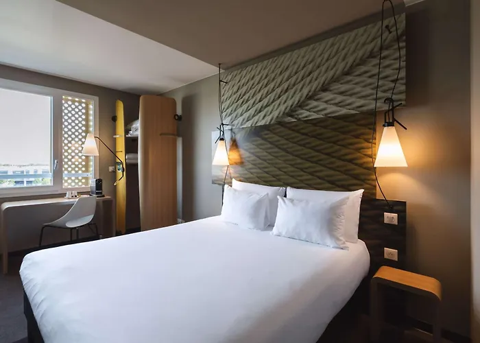 Ibis Geneve Centre Lac