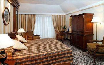 Hotel Ibis Centre 3*