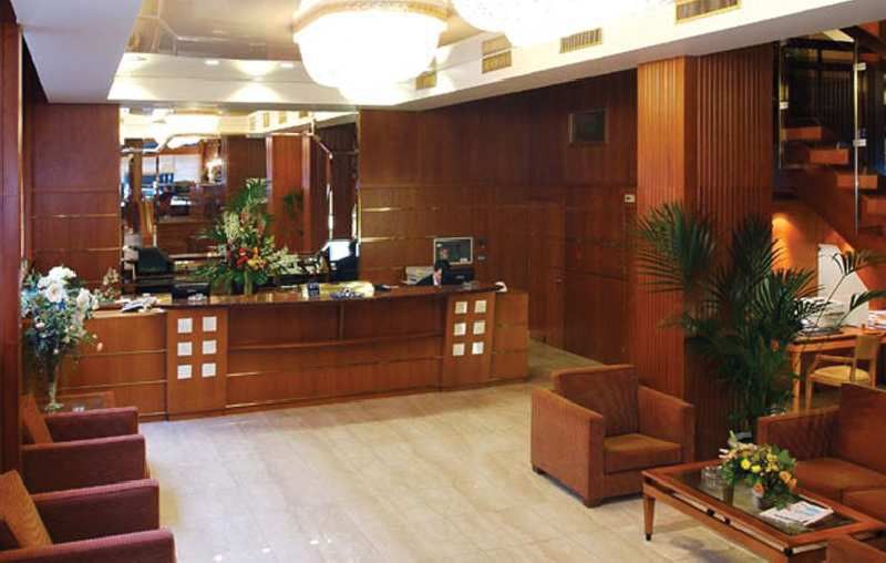 होटल Ibis Centre 3*
